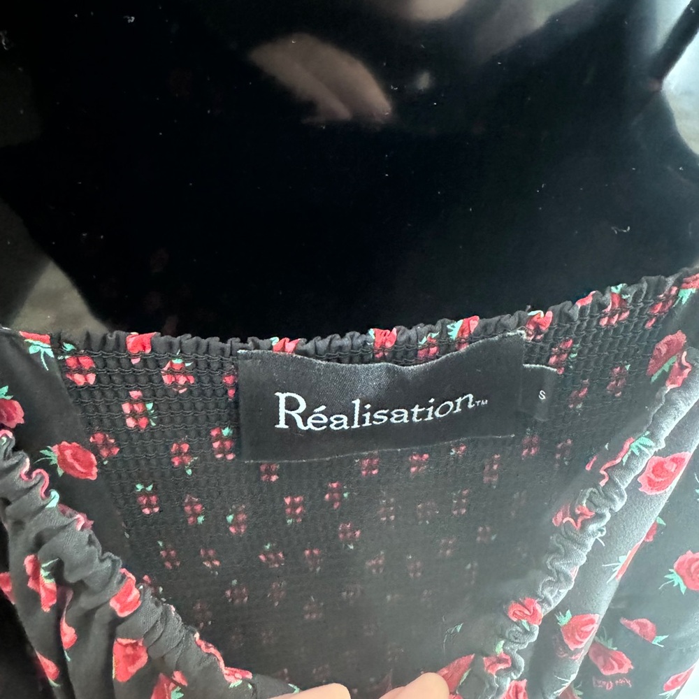 Realisation par dress, black and rose